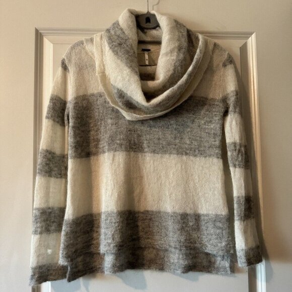 Free People Alpaca Blend Cowl Neck Gray White Striped Womens Sweater XS - Picture 1 of 6